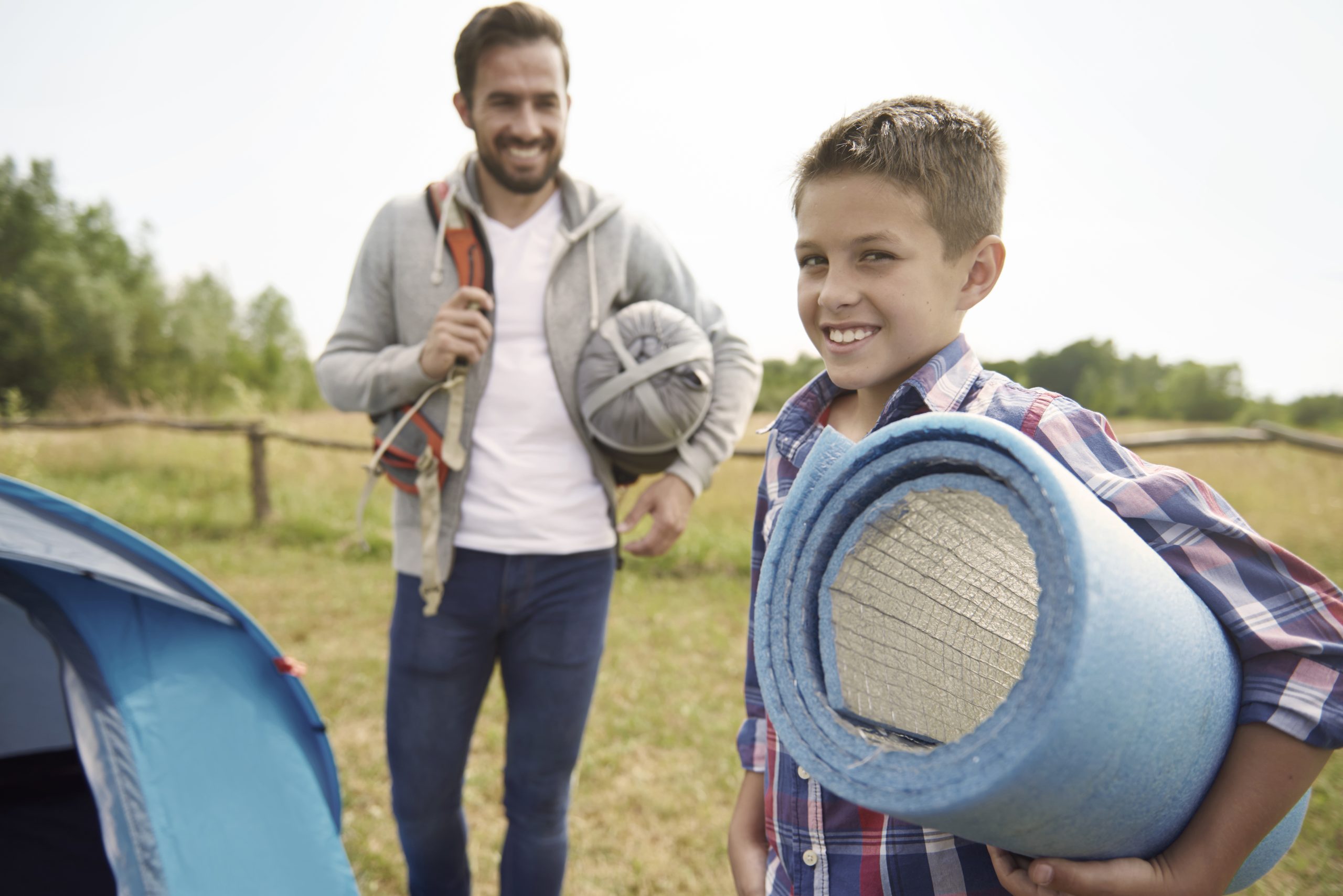 Surefire Ways to Make Friends With Fellow Dads On Your Next Vacation